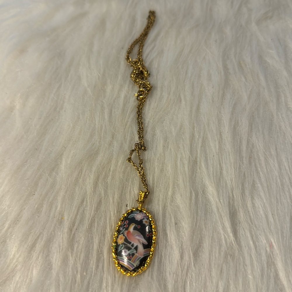 Signed Gotham Japan Vintage Porcelain Oval Necklace.  P7